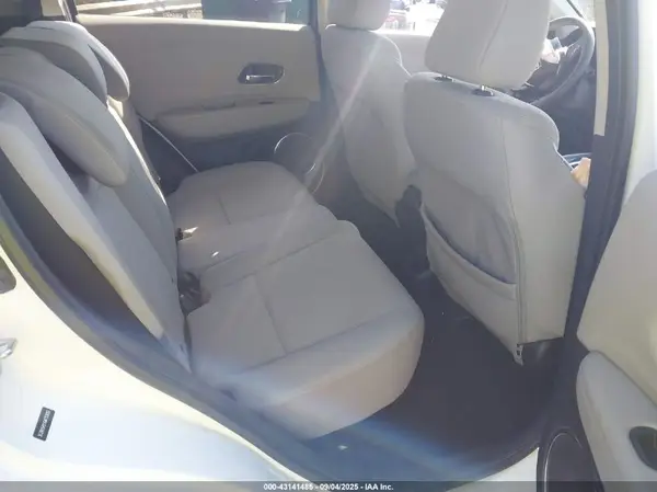 3CZRU5H51GM733653 2016 HONDA HR-V - Image 8