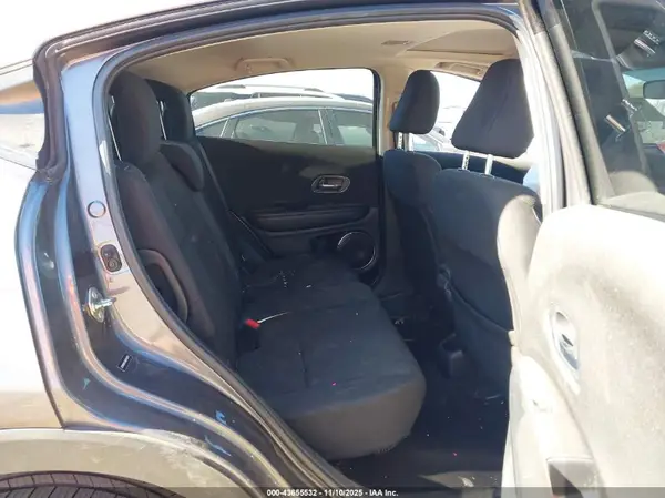 3CZRU5H51GM755037 2016 HONDA HR-V - Image 8
