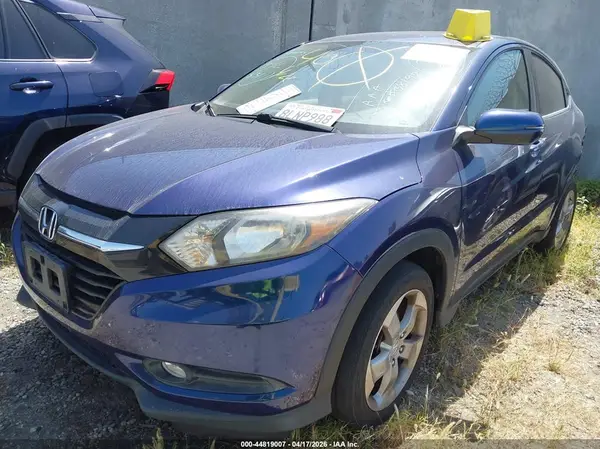 3CZRU5H51HG708476 2017 HONDA HR-V - Image 2