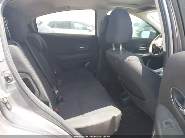 3CZRU5H51HG710132 2017 HONDA HR-V - Image 8