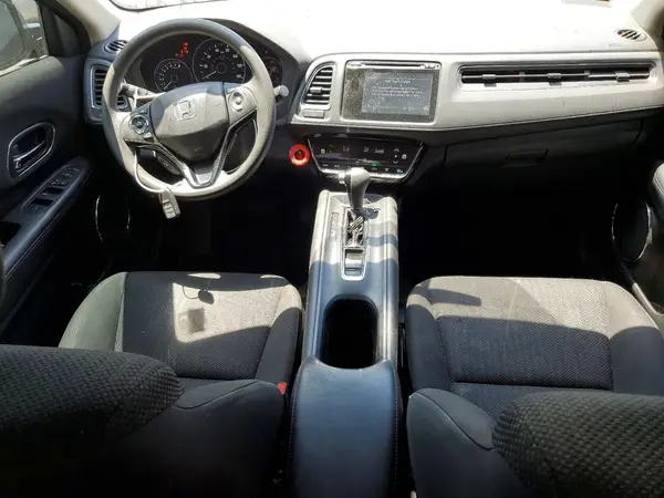 3CZRU5H51HM708334 2017 HONDA HR-V - Image 8