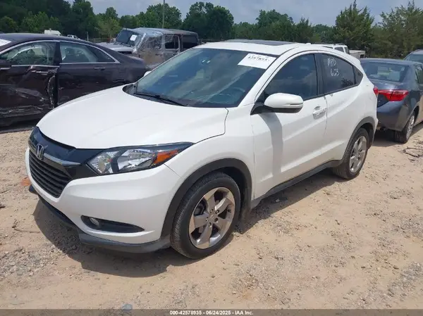 3CZRU5H51HM709497 2017 HONDA HR-V - Image 2