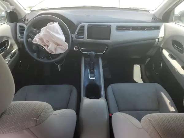 3CZRU5H51HM711945 2017 HONDA HR-V - Image 8