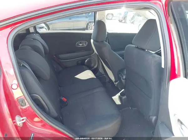 3CZRU5H51HM715994 2017 HONDA HR-V - Image 8