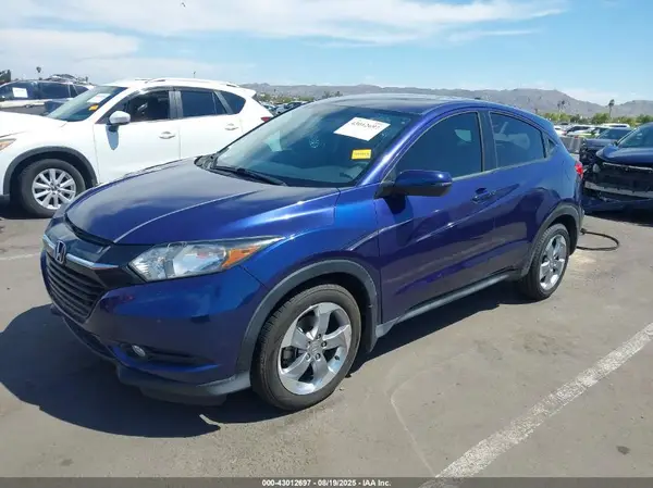3CZRU5H51HM725277 2017 HONDA HR-V - Image 2