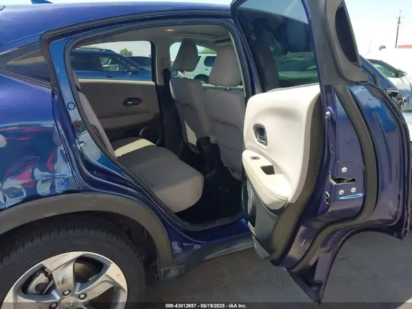 3CZRU5H51HM725277 2017 HONDA HR-V - Image 8