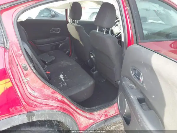 3CZRU5H51HM727823 2017 HONDA HR-V - Image 8