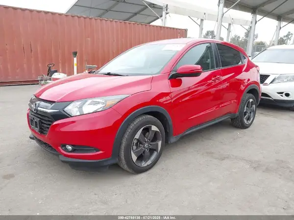 3CZRU5H51JG701873 2018 HONDA HR-V - Image 2