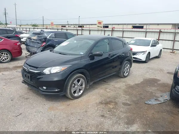 3CZRU5H51JG703381 2018 HONDA HR-V - Image 2