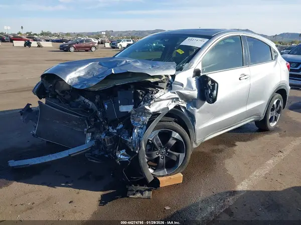 3CZRU5H51JG703669 2018 HONDA HR-V - Image 2