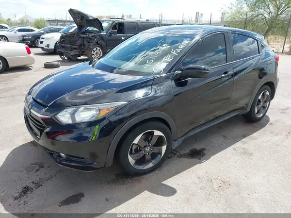 3CZRU5H51JM710882 2018 HONDA HR-V - Image 2