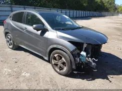 3CZRU5H51JM718240 2018 HONDA HR-V