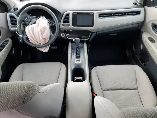 3CZRU5H51JM723051 2018 HONDA HR-V - Image 8