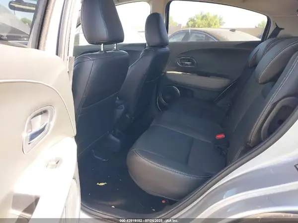 3CZRU5H51JM723664 2018 HONDA HR-V - Image 8