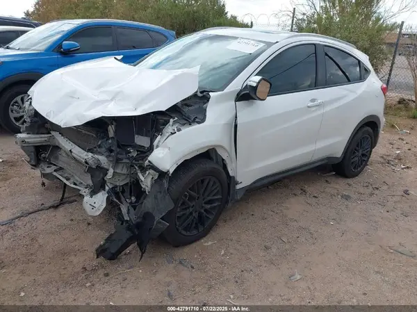 3CZRU5H51KM726047 2019 HONDA HR-V - Image 2