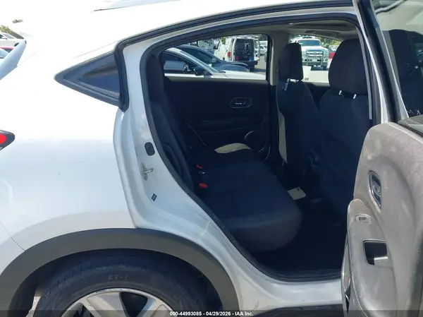 3CZRU5H51KM726288 2019 HONDA HR-V - Image 8