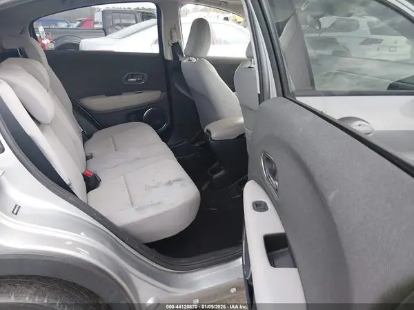 3CZRU5H51LM711419 2020 HONDA HR-V - Image 8