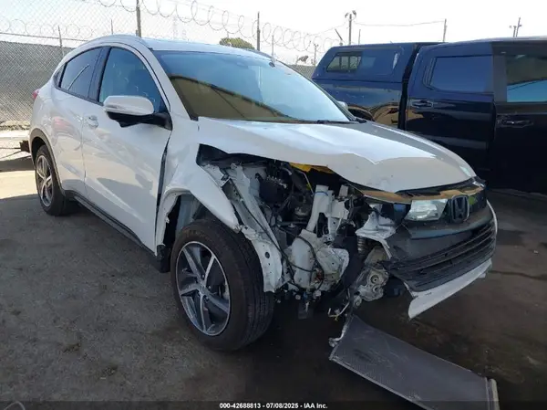 3CZRU5H51NM739028 2022 HONDA HR-V - Image 1