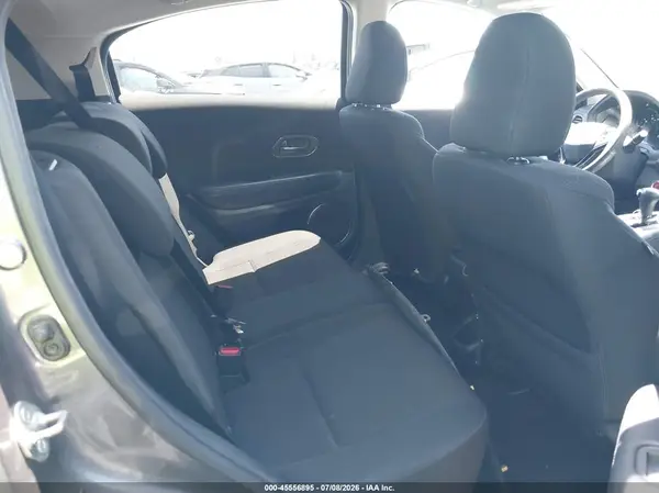 3CZRU5H52GM702024 2016 HONDA HR-V - Image 8