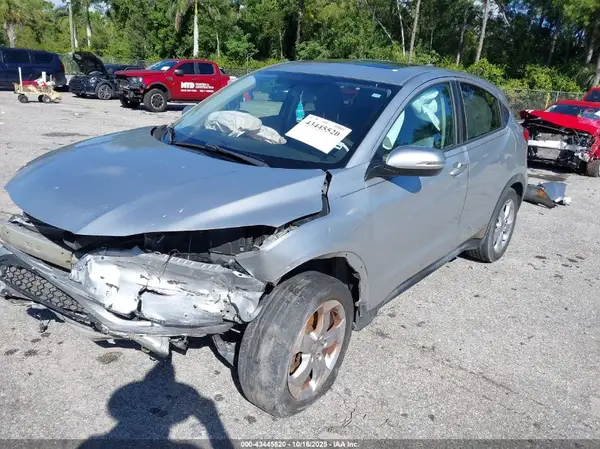 3CZRU5H52GM715985 2016 HONDA HR-V - Image 2