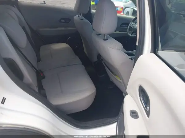 3CZRU5H52GM719860 2016 HONDA HR-V - Image 8