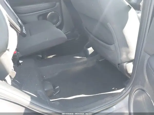 3CZRU5H52GM719969 2016 HONDA HR-V - Image 8