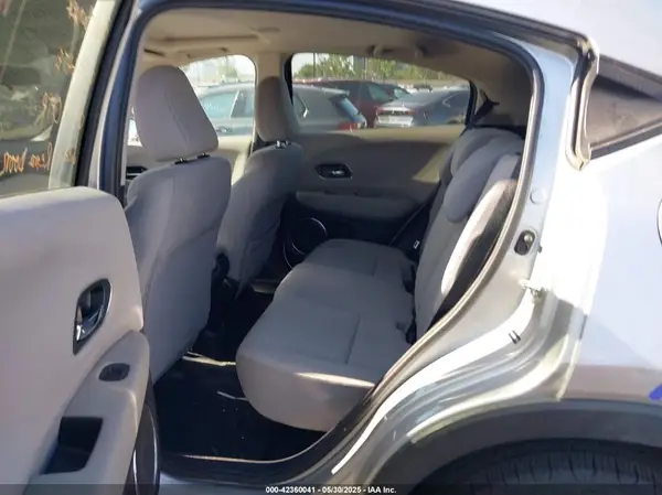 3CZRU5H52GM724699 2016 HONDA HR-V - Image 8