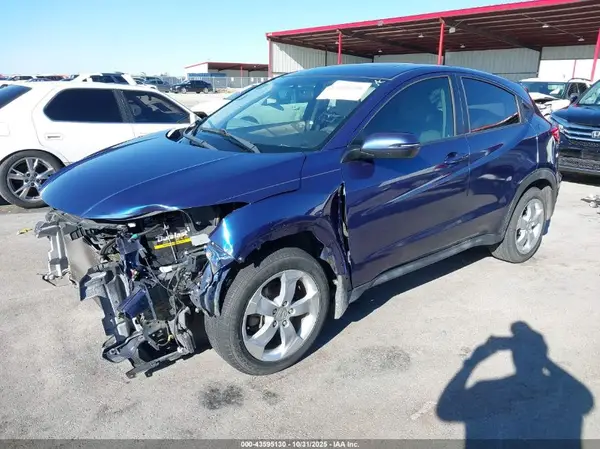 3CZRU5H52GM737193 2016 HONDA HR-V - Image 2