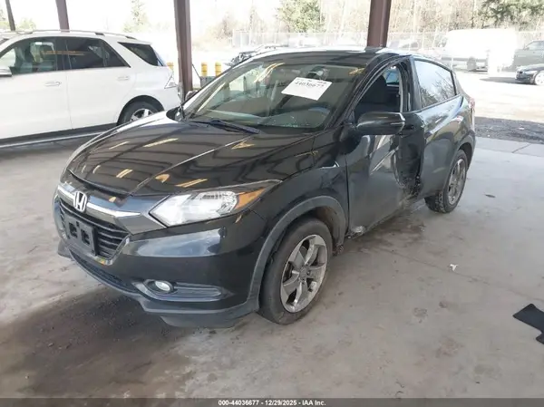 3CZRU5H52HG707630 2017 HONDA HR-V - Image 2