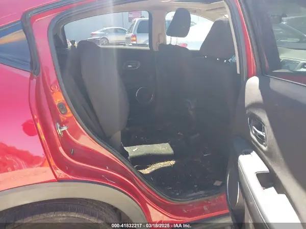 3CZRU5H52HG709409 2017 HONDA HR-V - Image 8