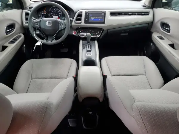 3CZRU5H52HM712926 2017 HONDA HR-V - Image 8