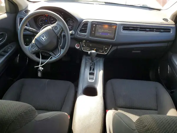 3CZRU5H52HM713493 2017 HONDA HR-V - Image 8