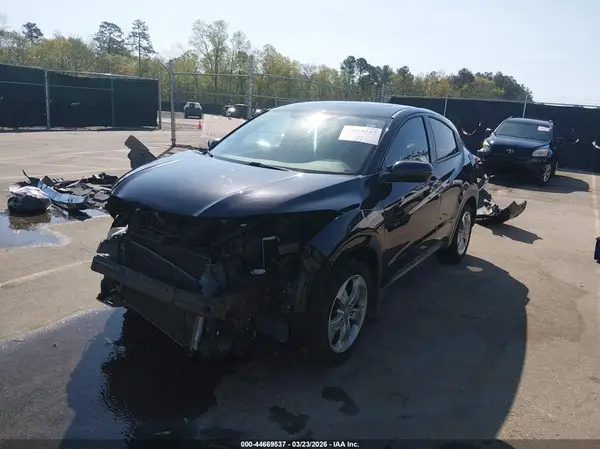 3CZRU5H52HM718029 2017 HONDA HR-V - Image 2