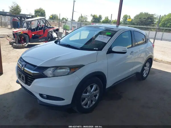 3CZRU5H52HM720315 2017 HONDA HR-V - Image 2