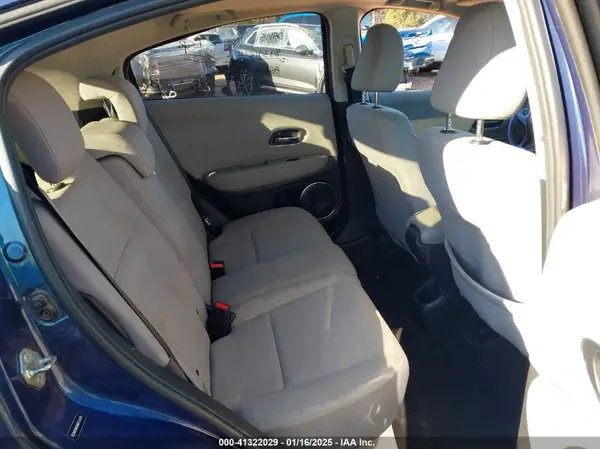 3CZRU5H52HM721478 2017 HONDA HR-V - Image 8