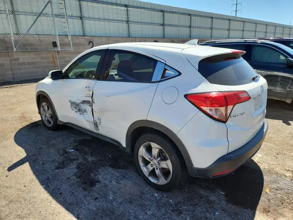 3CZRU5H52HM726826 2017 HONDA HR-V - Image 2