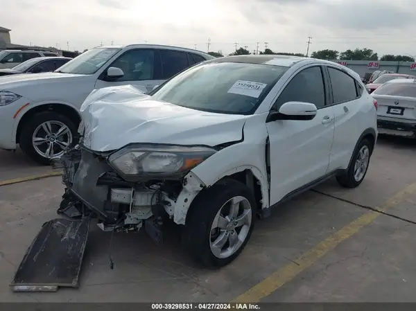 3CZRU5H52HM727085 2017 HONDA HR-V - Image 2