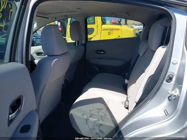 3CZRU5H52JG702630 2018 HONDA HR-V - Image 8
