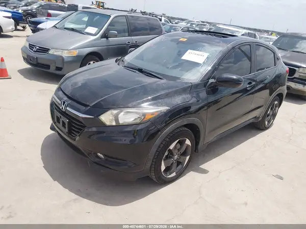 3CZRU5H52JG703891 2018 HONDA HR-V - Image 2