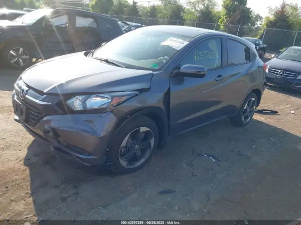 3CZRU5H52JM701205 2018 HONDA HR-V - Image 2
