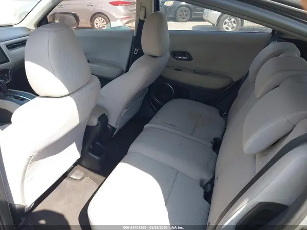 3CZRU5H52JM705805 2018 HONDA HR-V - Image 8