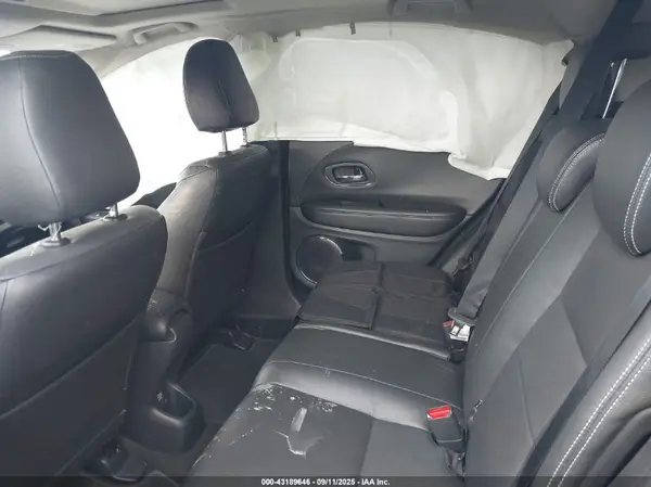3CZRU5H52JM713886 2018 HONDA HR-V - Image 8