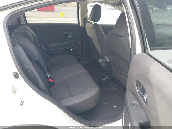3CZRU5H52KM708916 2019 HONDA HR-V - Image 8
