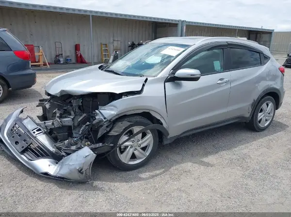 3CZRU5H52KM721763 2019 HONDA HR-V - Image 2