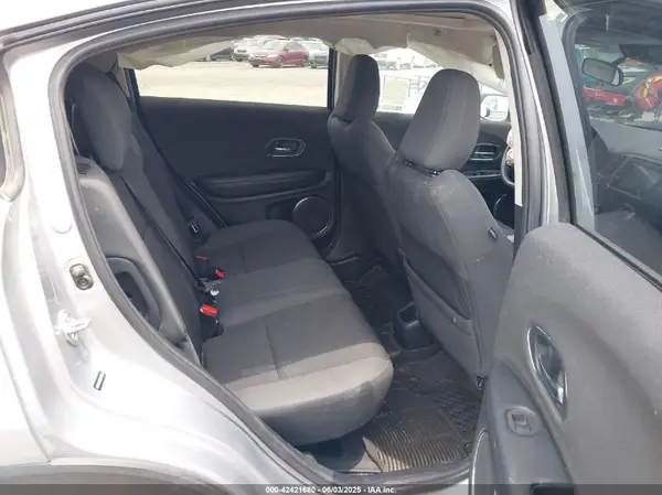 3CZRU5H52KM721763 2019 HONDA HR-V - Image 8