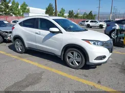 3CZRU5H52KM729037 2019 HONDA HR-V