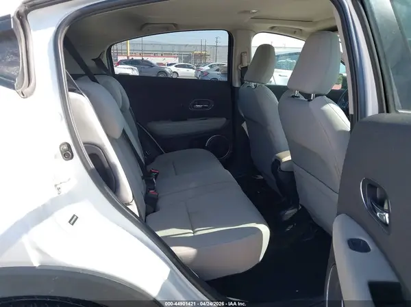 3CZRU5H52KM729037 2019 HONDA HR-V - Image 8