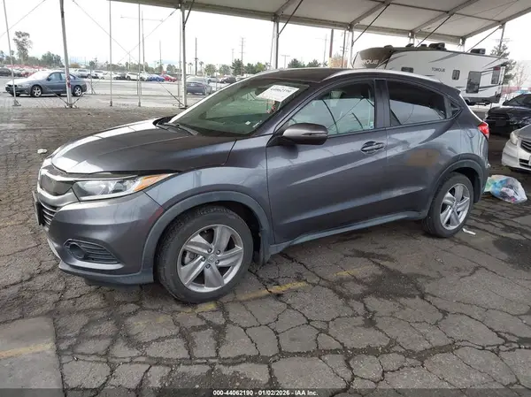 3CZRU5H52KM729796 2019 HONDA HR-V - Image 2