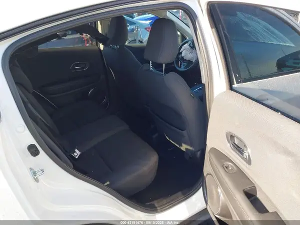 3CZRU5H52NM742391 2022 HONDA HR-V - Image 8