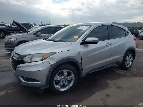 3CZRU5H53GM708351 2016 HONDA HR-V - Image 2